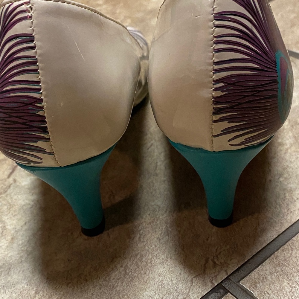 TUK Women's Leather White, Teal, and Black Size 9M Heels Elegant Formal Office - Picture 7 of 13